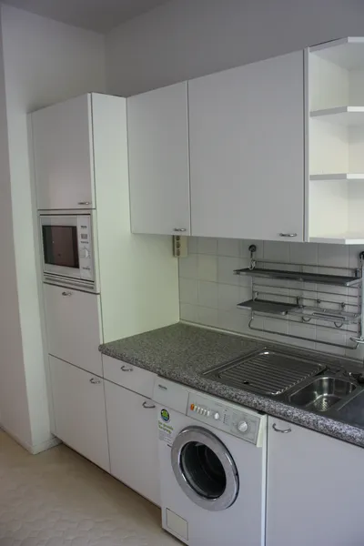 Gepflegte 3-Zimmer-Wohnung in Charlottenburg/Schloßnähe — photo 1